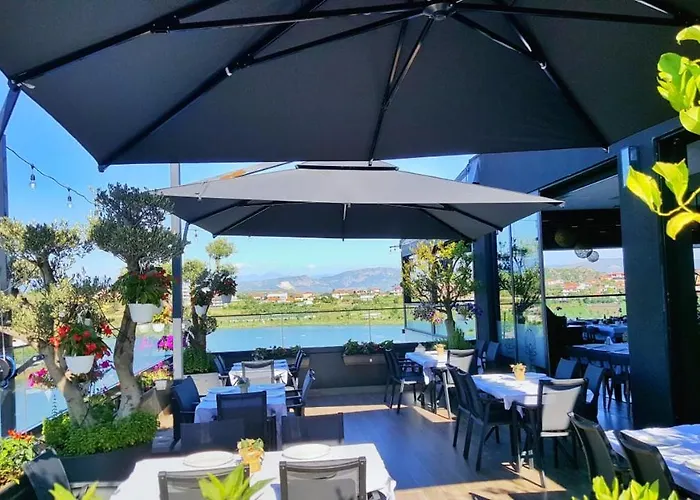 Perla E Dumrese, Bar-restaurant-hotel מלון Belsh